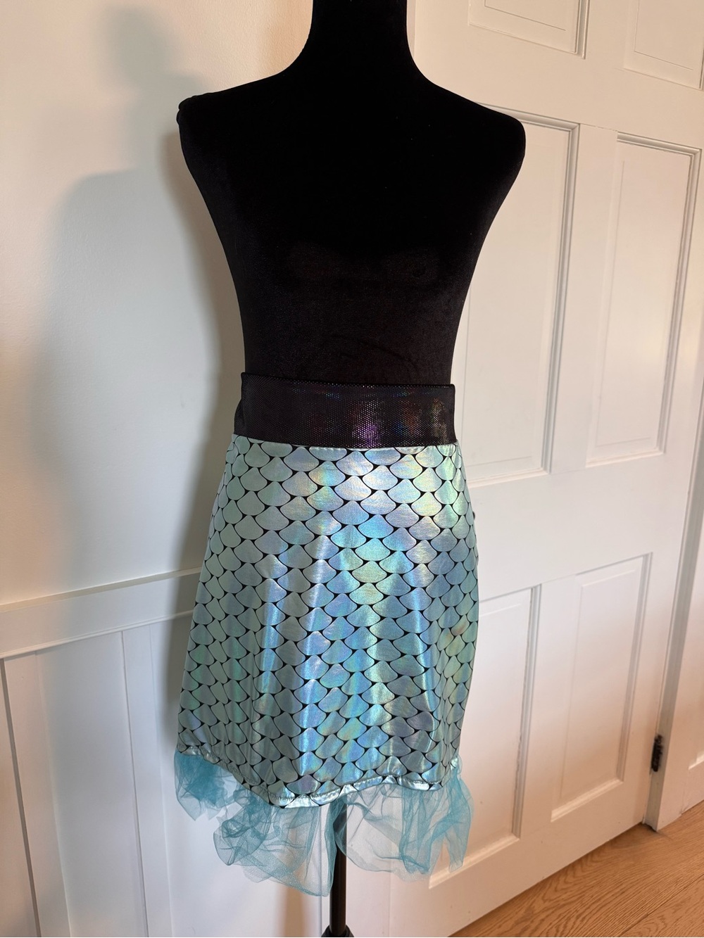 Iridescent Mermaid Scale Skirt - Light Aqua